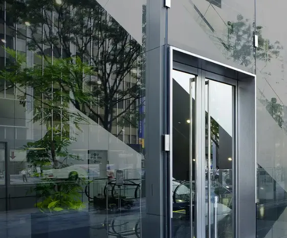 window film for privacy and heat reduction